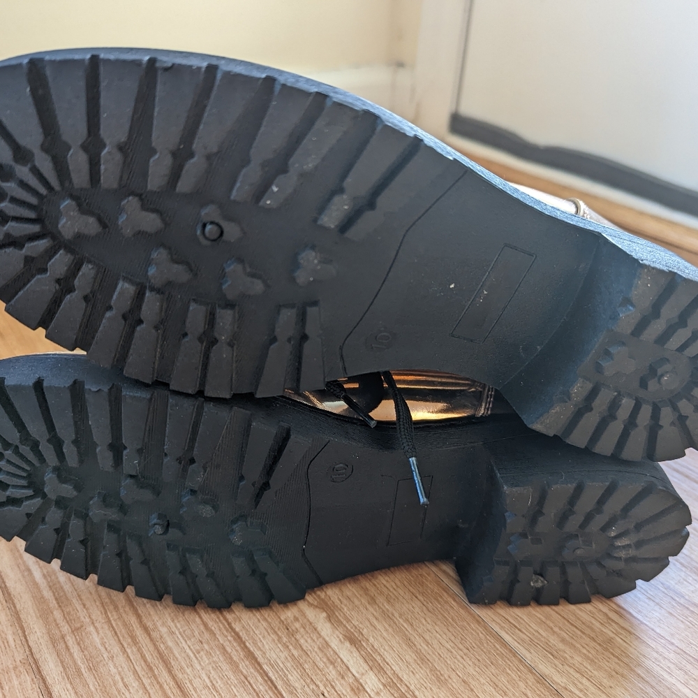 Matellic Boots - Picture 7 of 7